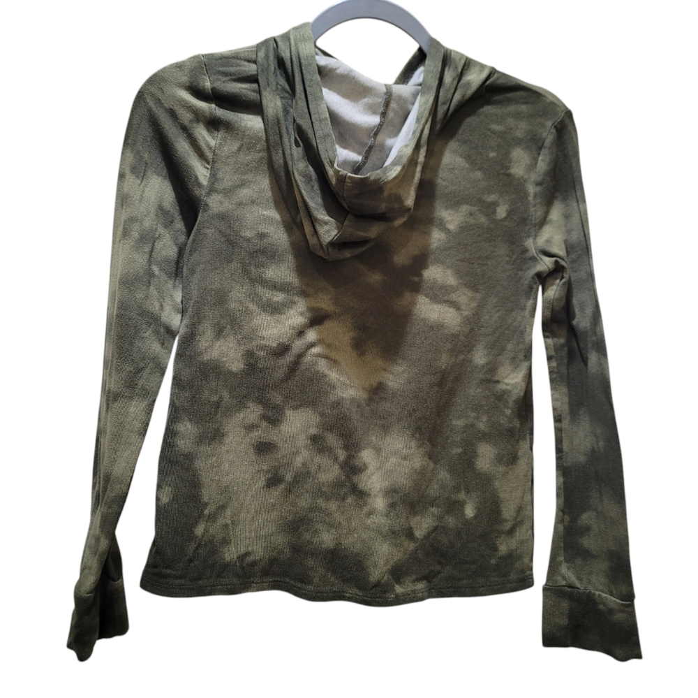 Wander in the Wild Graphic Girl's Hooded Lightweight Long Sleeve Shirt, Large - Picture 2 of 7
